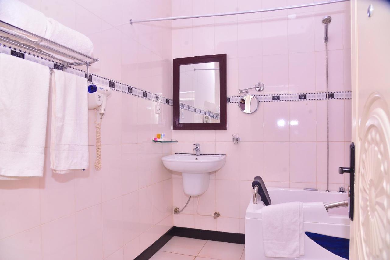 Best Western Meloch Hotel Awka Kültér fotó
