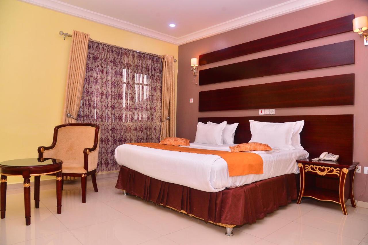 Best Western Meloch Hotel Awka Kültér fotó